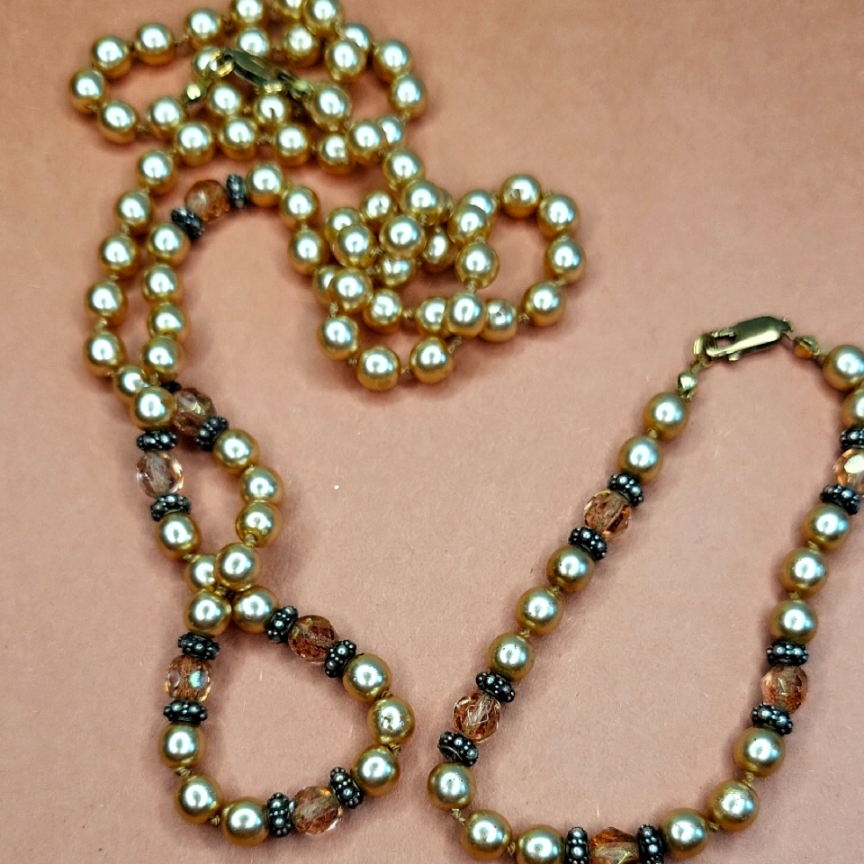 Necklace Set 30$